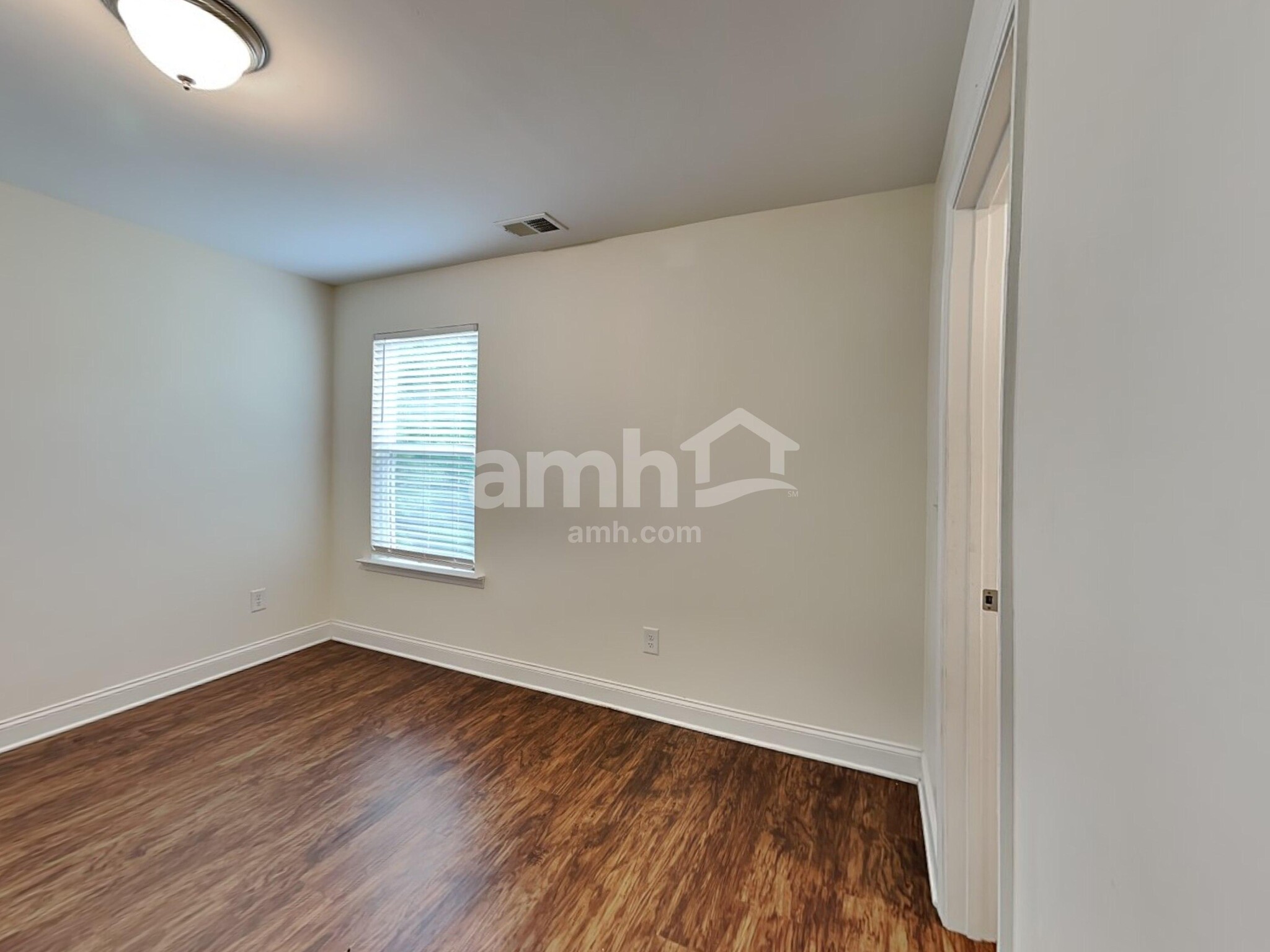 Building Photo - 190 Makenna Dr