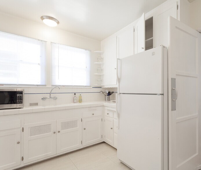 Kitchen - 1288 Devon Ave