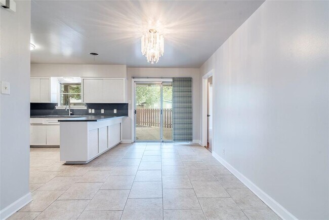 Building Photo - 4622 Philco Dr
