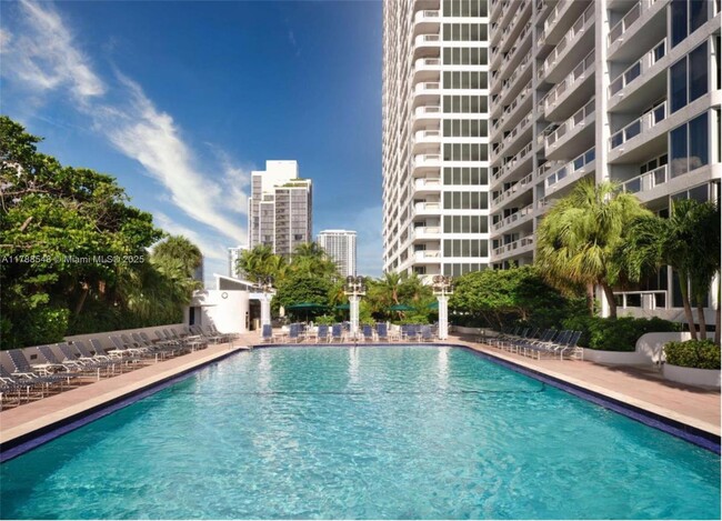 Building Photo - 1717 N Bayshore Dr