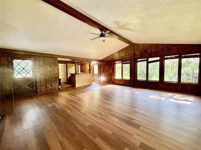 Building Photo - 3117 Pine Acres Dr