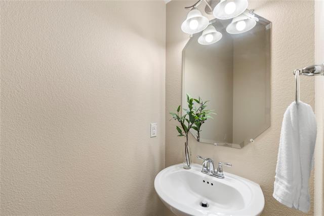 Building Photo - 1508 Liberty Way Trail