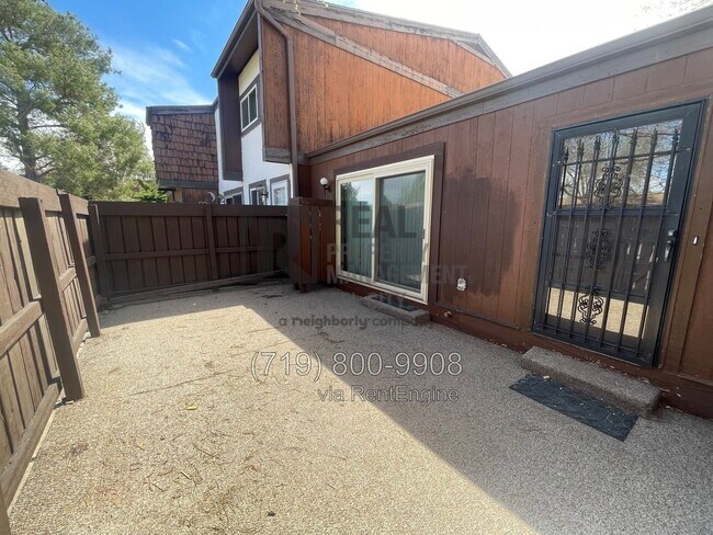 Building Photo - 164 Bonnymede Rd