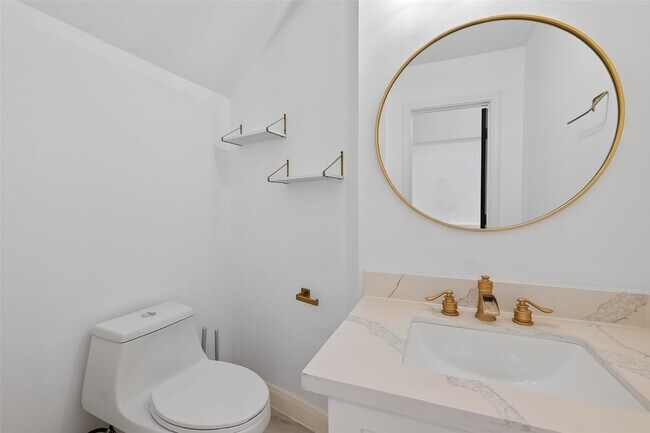 Building Photo - 3839 Lakeridge Canyon Dr