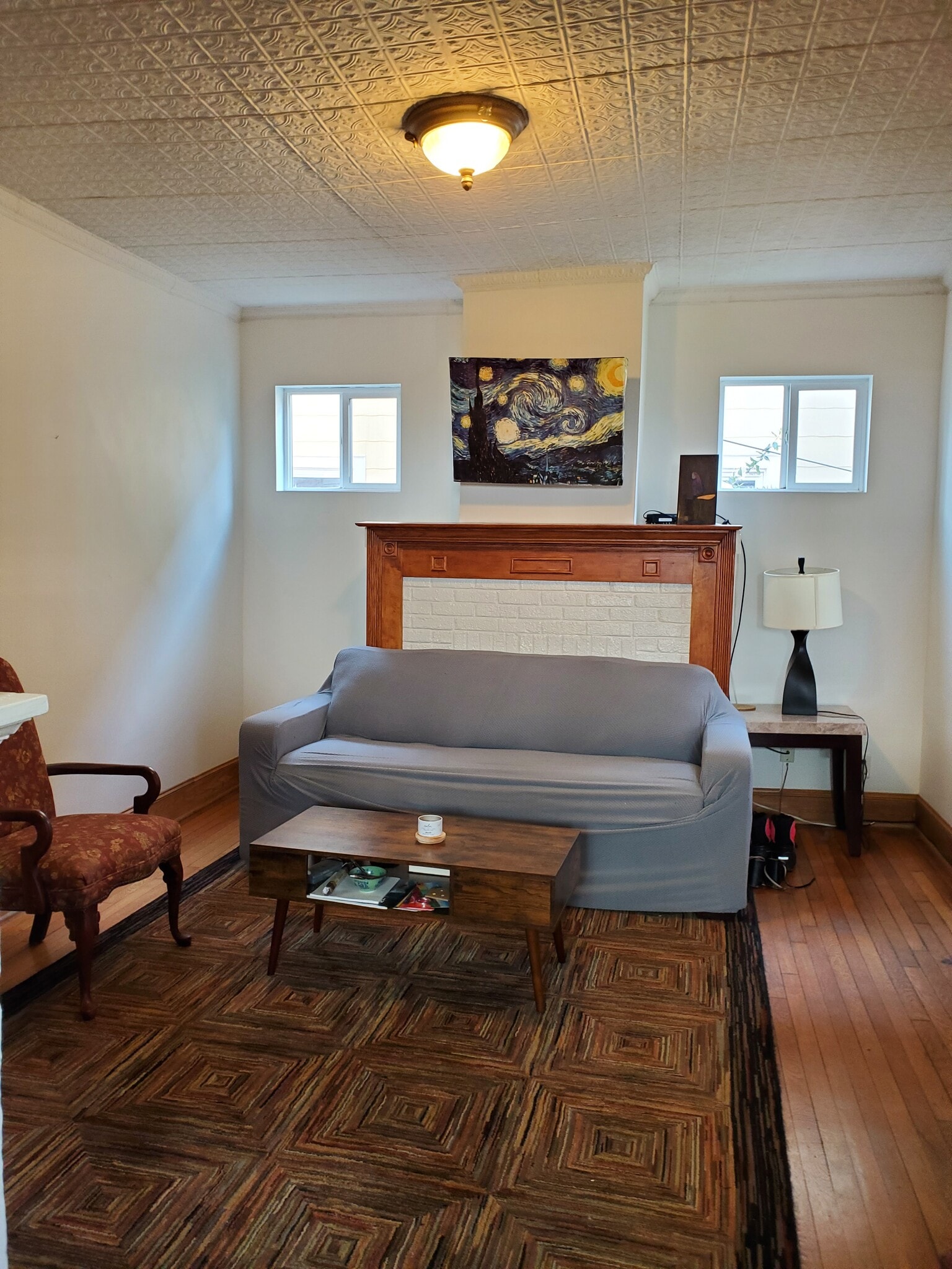 Living room - 2509 10th St NE