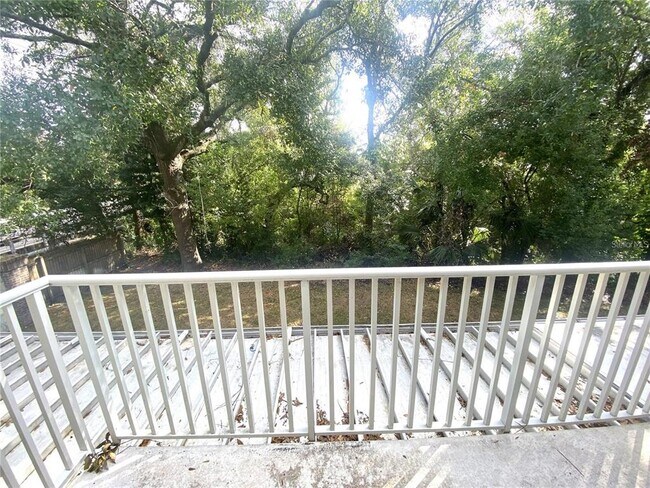 Building Photo - 11241 Cedar Hollow Ln