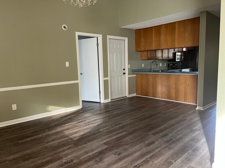 Building Photo - 3708 Carrington Pl