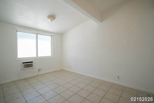 Building Photo - $3500 /2 Bed / 1 Bath / 1 Parking IN WAIALUA