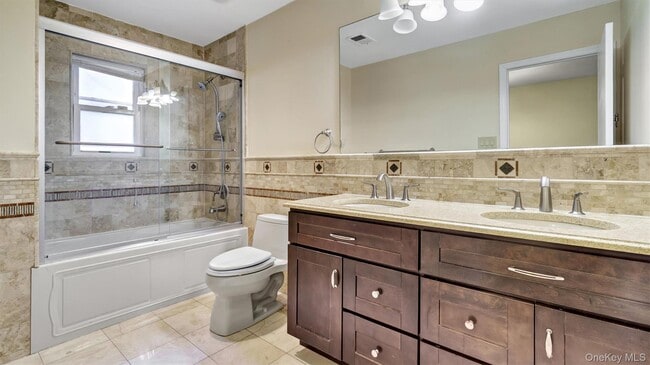 Building Photo - 47 Carriage Rd