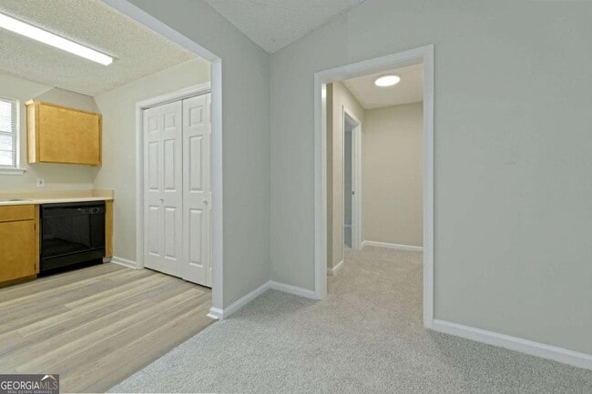 Building Photo - 426 Admiral's Walk Dr
