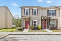 Building Photo - 2BR Townhome Near Camp Lejeune