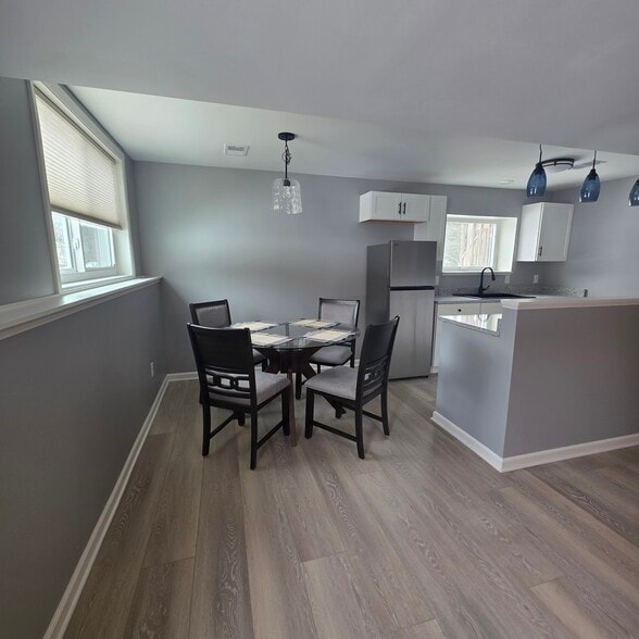 dining area - 3823 Leeside Ln