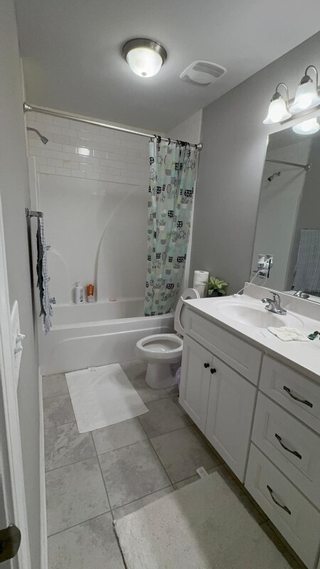 Building Photo - 6040 Spade Dr