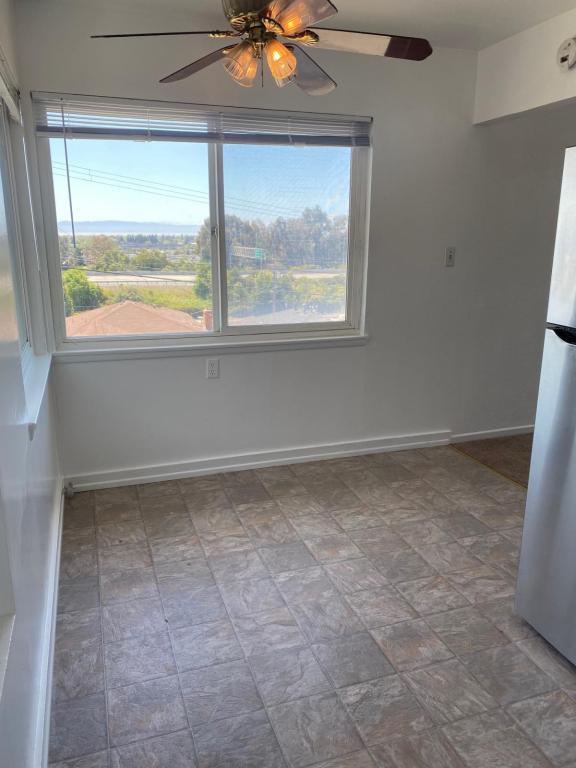 Building Photo - 16850 Ehle St