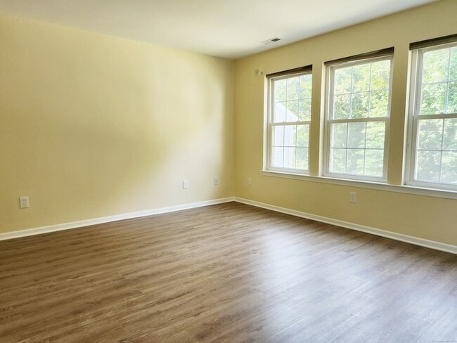 Building Photo - 30 Woodhill Rd