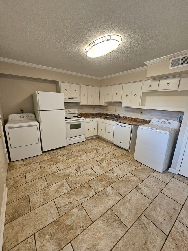 Building Photo - High Point Terrace Apartments