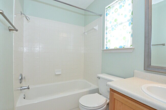 Building Photo - Beautiful Corner Lot Home in Plum Creek
