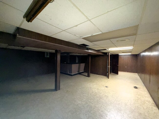 Building Photo - 31846 Regal Dr