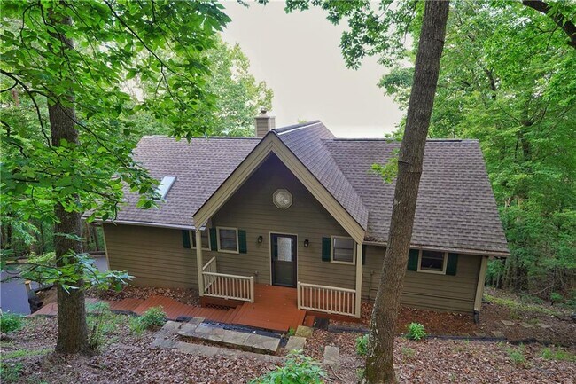 Building Photo - 127 Columbine Dr