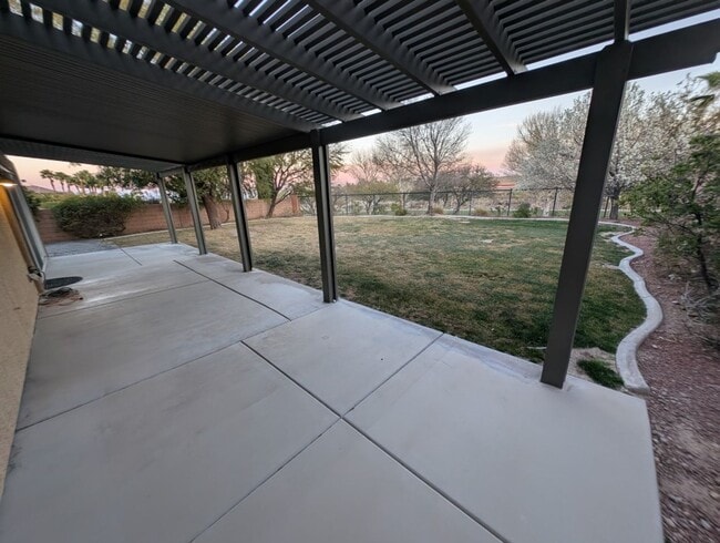 Building Photo - 11005 Salford Dr