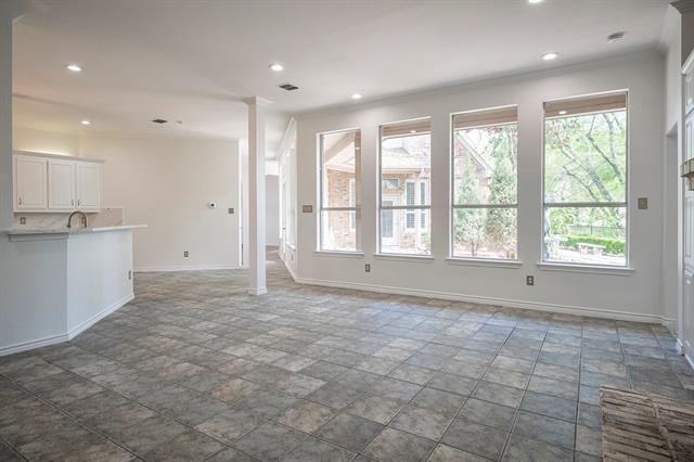 Building Photo - 6324 Park Meadow Ln