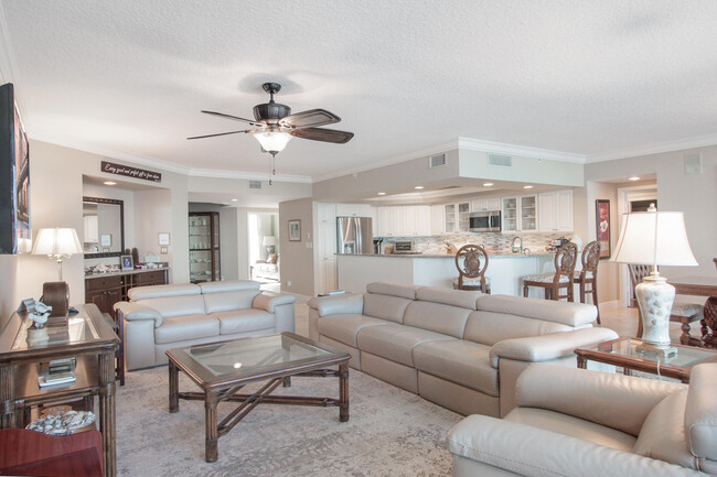 Building Photo - 8600 S Ocean Dr