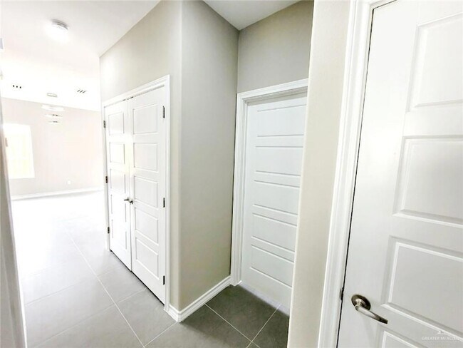 Building Photo - 3309 Frio Ave