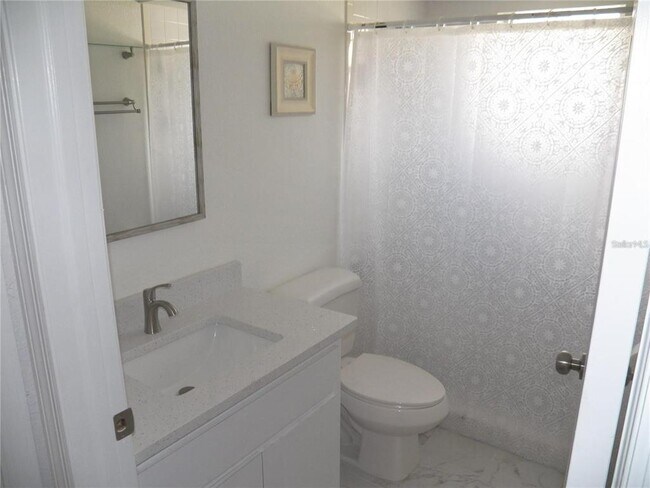 Building Photo - 23167 Turnbull Ave