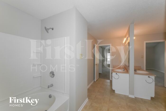 Building Photo - 12684 Majestic Way