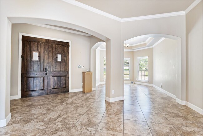 Building Photo - 8210 Roy Ln