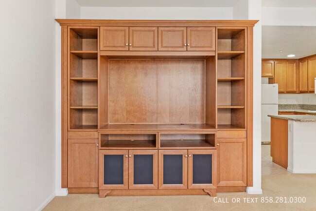 Building Photo - 17010 Calle Trevino