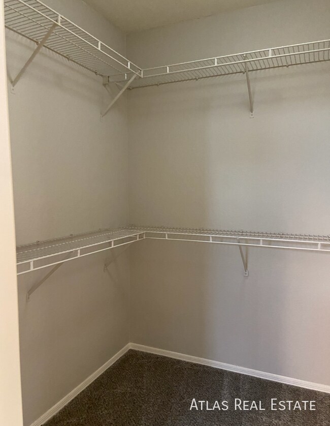 Building Photo - 2040 N 106th Ave