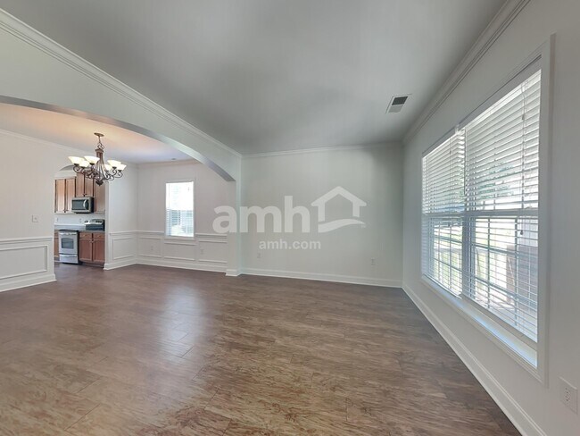 Building Photo - 1005 Theodore Ln