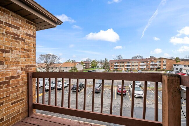 Building Photo - 1348 Geneva Dr