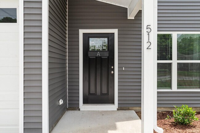 Building Photo - 508 Watauga Ave