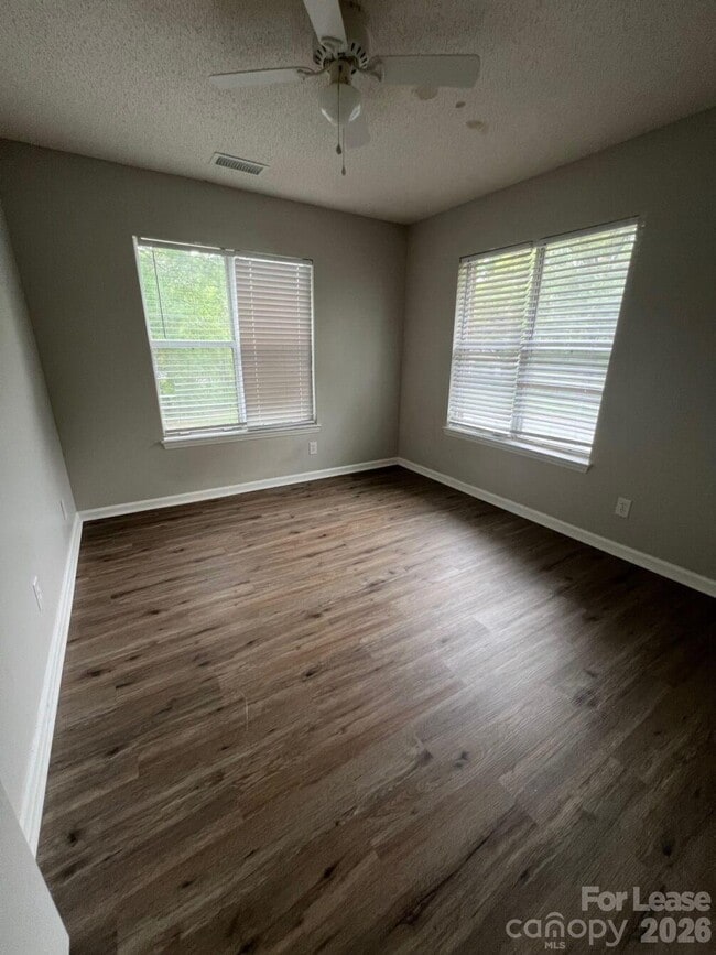 Building Photo - 8014 Pleasant Grove Rd