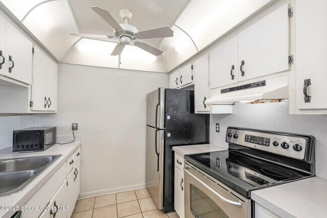 Building Photo - 228 San Paulo Cir