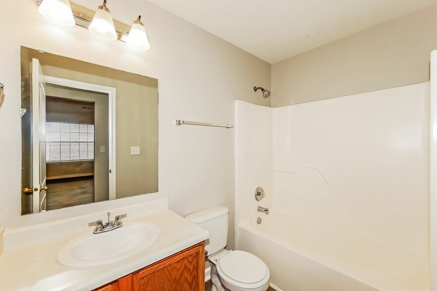 Building Photo - 9723 Centennial Ct