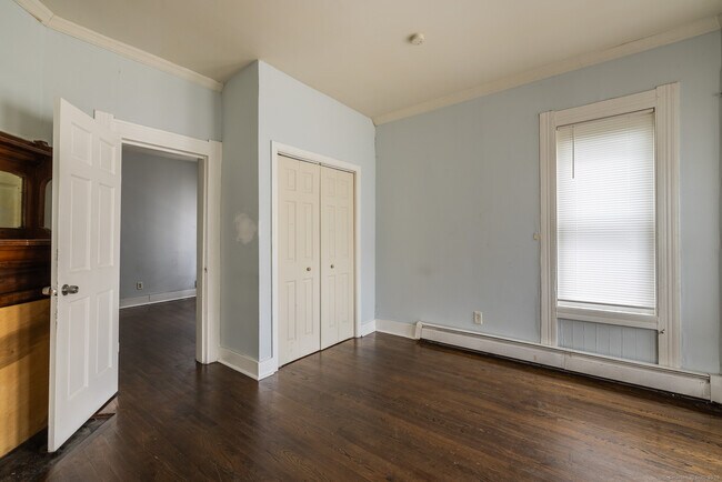 Building Photo - 383 Myrtle Ave