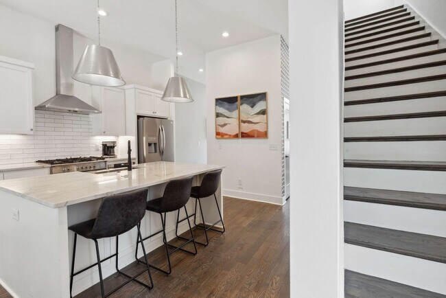 Building Photo - 3206 West End Cir