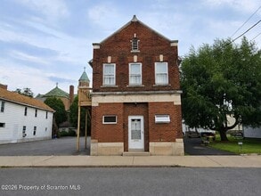 Building Photo - 119 N River St