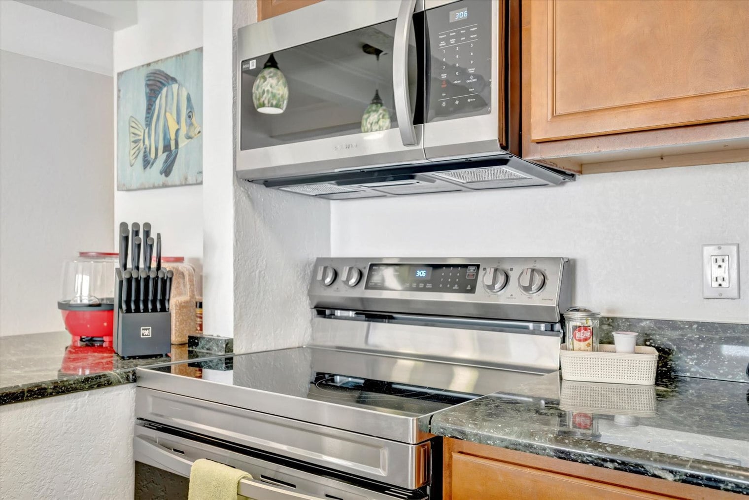 Building Photo - 2506 N Rocky Point Dr