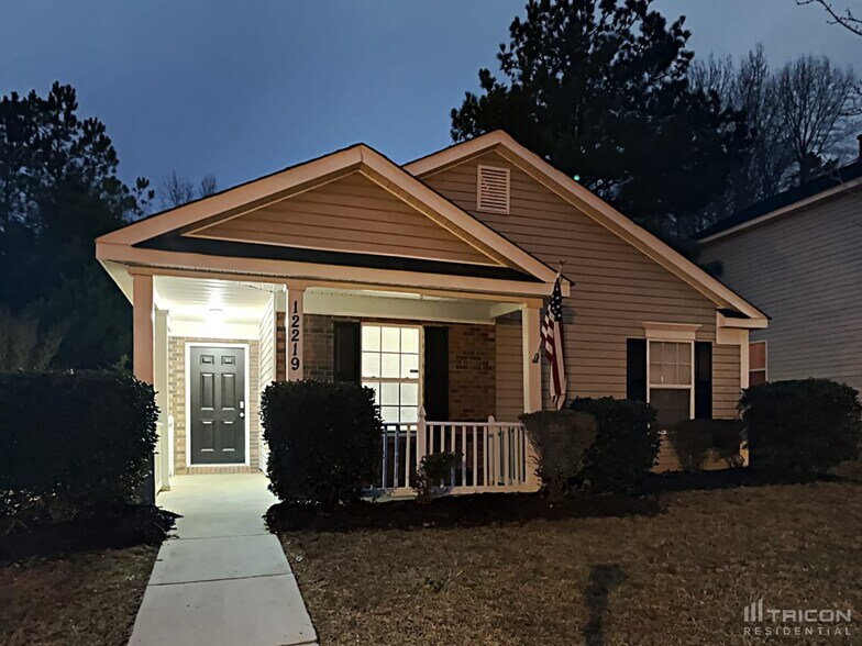 Primary Photo - 12219 Stewarts Crossing Dr
