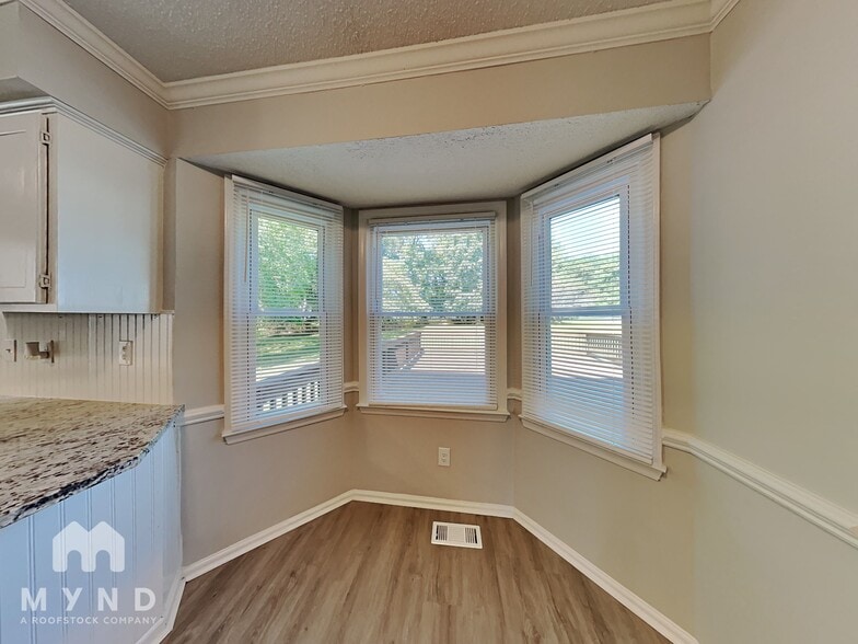 Building Photo - 9205 Meadow Sweet Ct