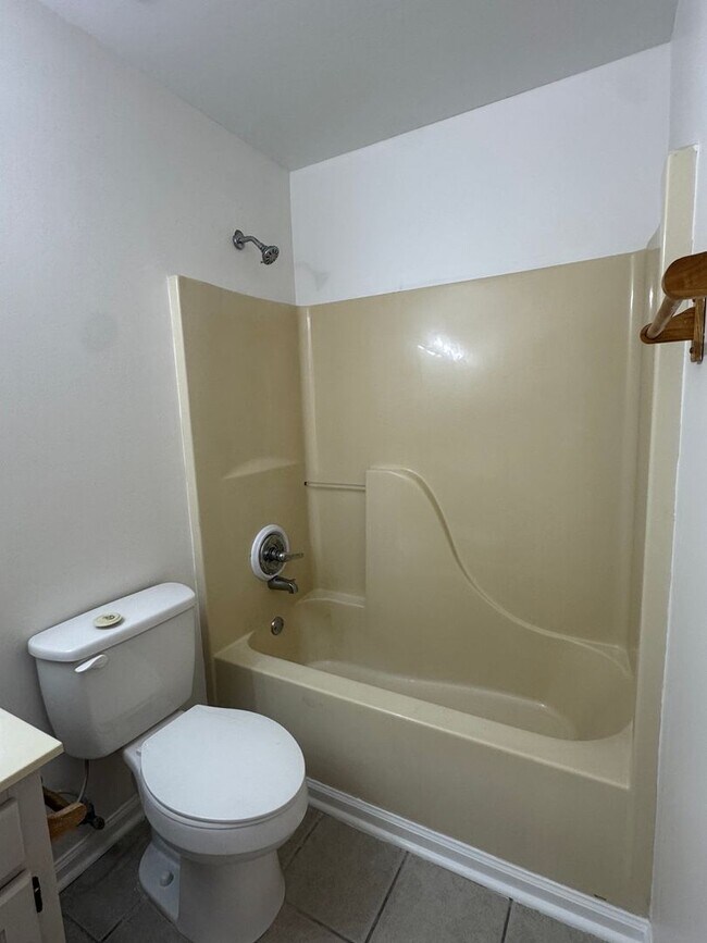 Building Photo - Patio Home with Great Location