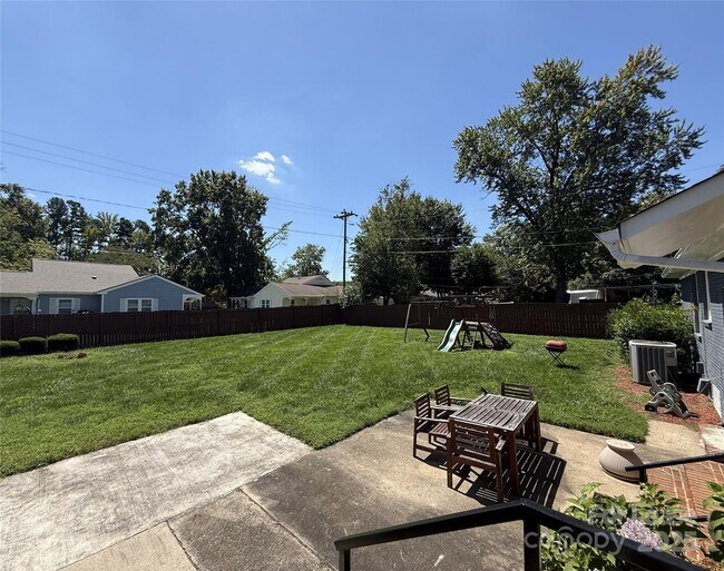 Building Photo - 6030 Craftsbury Dr