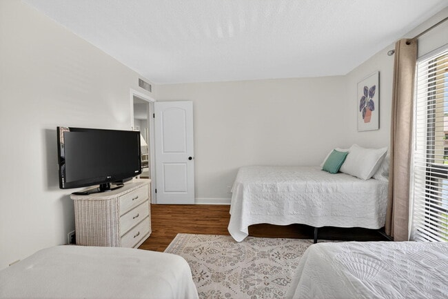 Building Photo - 368 Brackenwood Cir