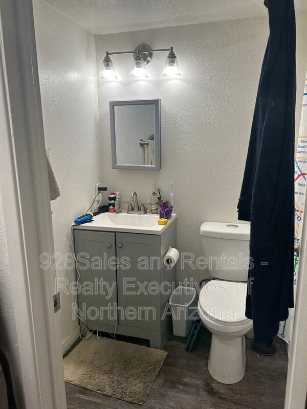 Building Photo - 1200 S Riordan Ranch St