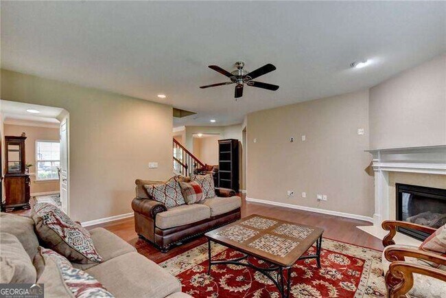 Building Photo - 4228 Woods Creek Ln