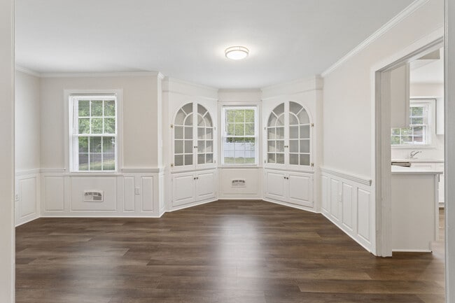 Building Photo - 127 Bell Ave